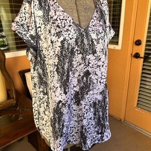 Simply Vera Vera Wang Womens Black White Floral Print Short Sleeve V Neck Top L
